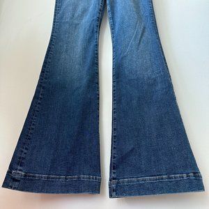 Good American Flared Leg Indigo Jeans [size4] NWT never worn